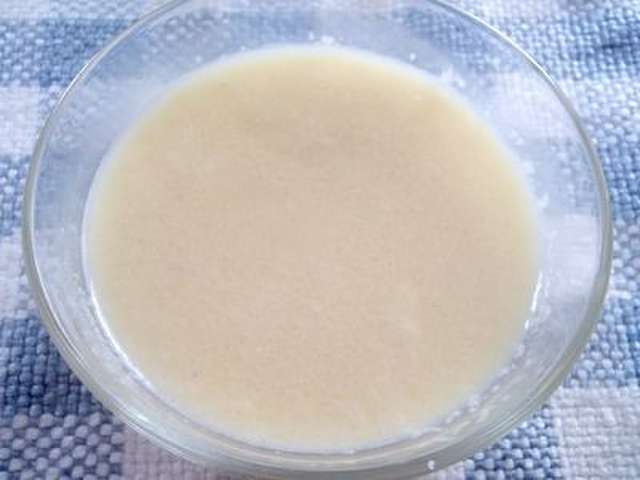 酸味の利いた白いフレンチドレッシング